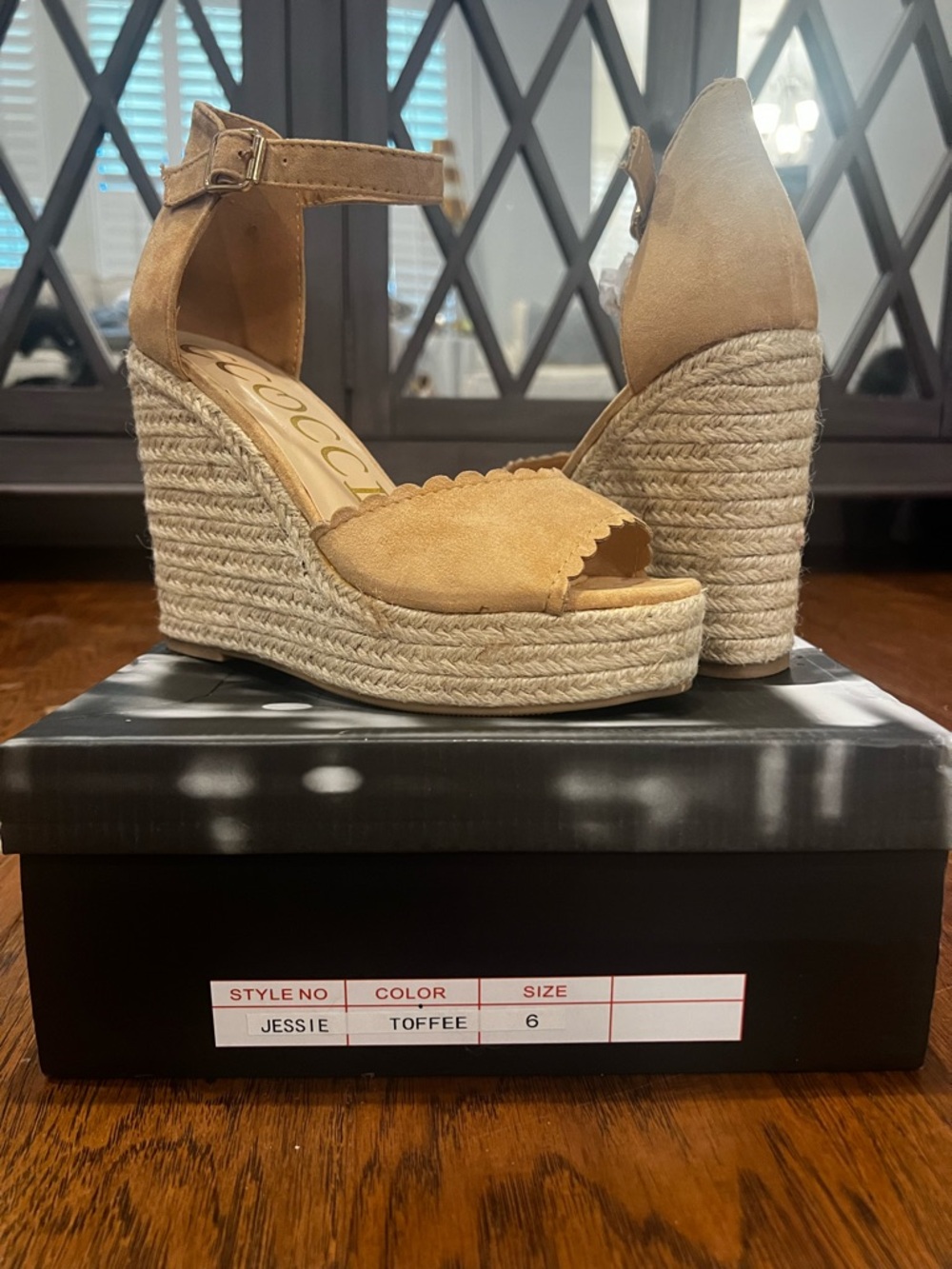 CCOCCI brand summer wedges